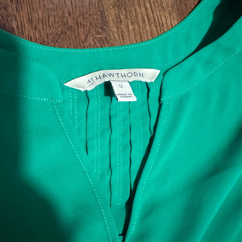 41 Hawthorn Vibrant Green Top